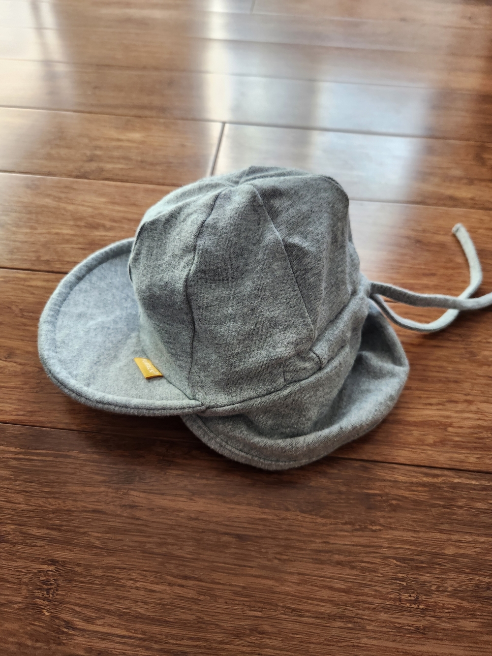 Furtalk Baby Gray Sun Hat with Chin Ties, UPF 50+ Sun Protection, 0-6 Months